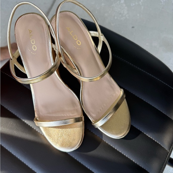 (NEW) Mirabella Gold Women's Wedges | ALDO - Picture 5 of 7